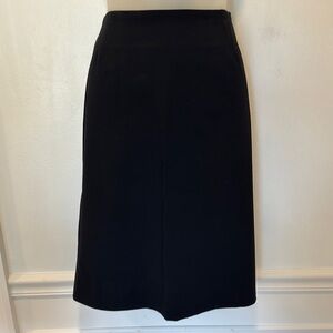LOUIS VUITTON UNIFORMES Black Pencil Skirt with Side Zip Size 40